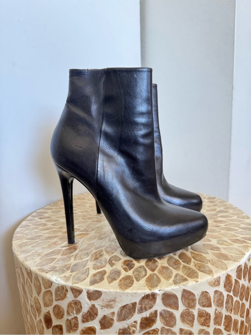 Barbara Bui Black Leather High-Heel Ankle Boots size EU 37